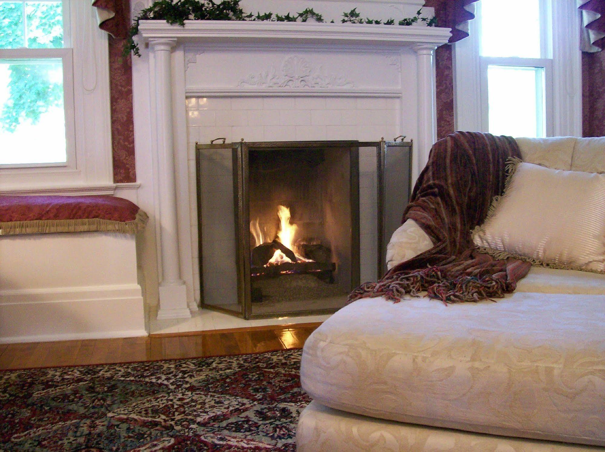 Julias Bed And Breakfast Hubbard Interno foto