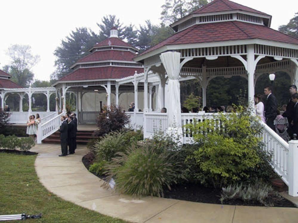 Julias Bed And Breakfast Hubbard Esterno foto